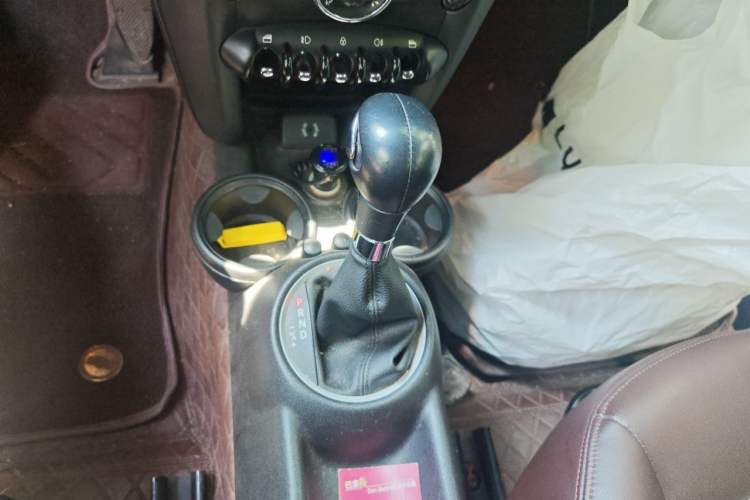 Used MINI Clubman 2011 1.6L ONE Gear Lever