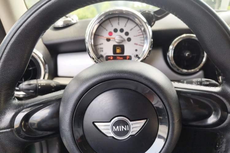 Used MINI Clubman 2011 1.6L ONE Instrument Cluster