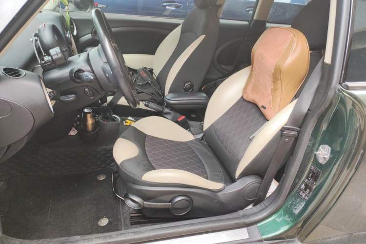 Used MINI Clubman 2011 1.6L COOPER Fun Left Front Seat