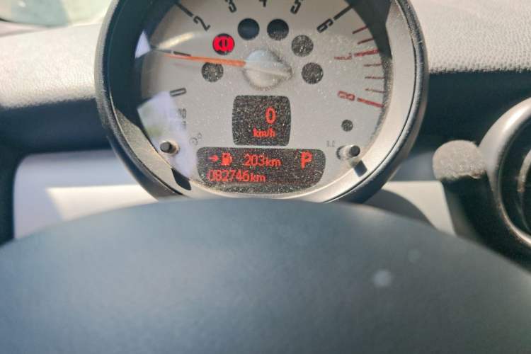 Used MINI Clubman 2011 1.6L ONE Odometer Close Up