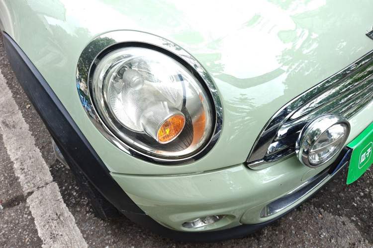 Used MINI Clubman 2011 1.6L ONE Right Front Headlight