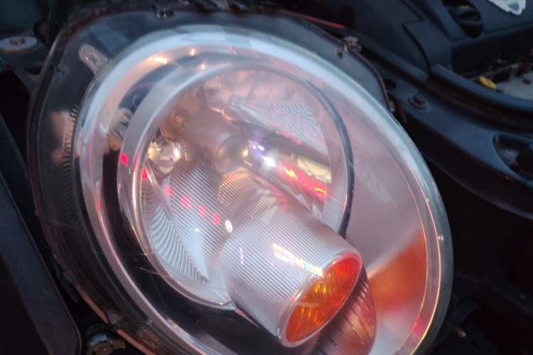 Used MINI Clubman 2011 1.6L COOPER Fun Right Front Headlight