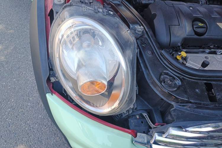Used MINI Clubman 2011 1.6L COOPER Fun Right Front Headlight