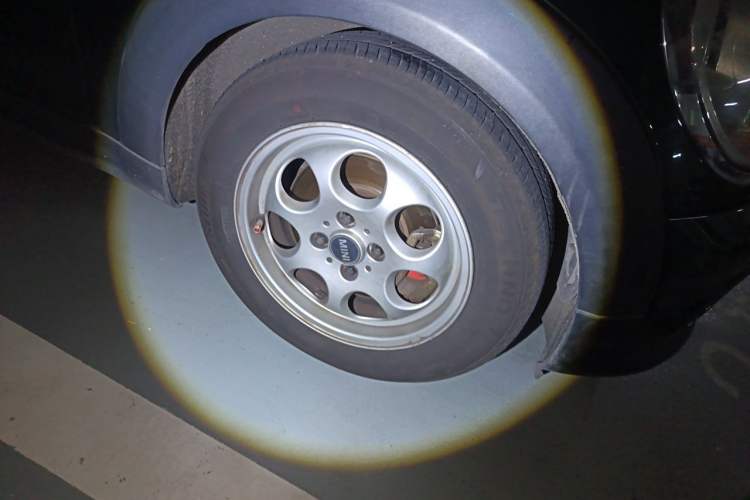 Used MINI Clubman 2011 1.6L ONE Right Front Wheel Hub
