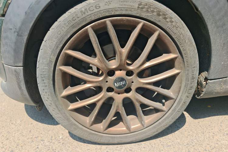 Used MINI Clubman 2011 1.6L ONE Right Front Wheel Hub