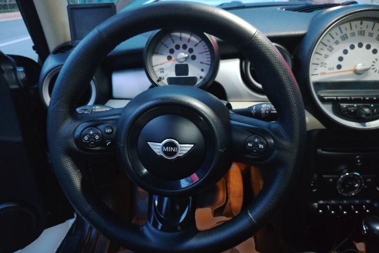 Used MINI Clubman 2011 1.6L COOPER Fun Steering Wheel