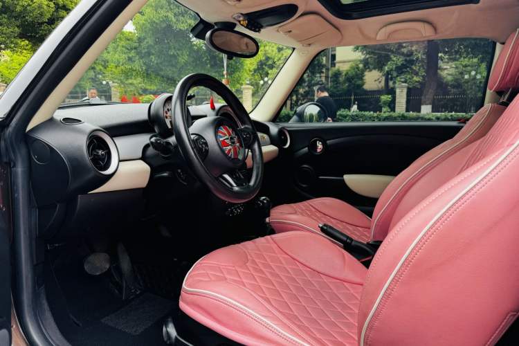 Used MINI Clubman 2011 1.6L COOPER Fun Interior 3
