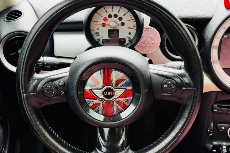 Used MINI Clubman 2011 1.6L COOPER Fun Interior 8