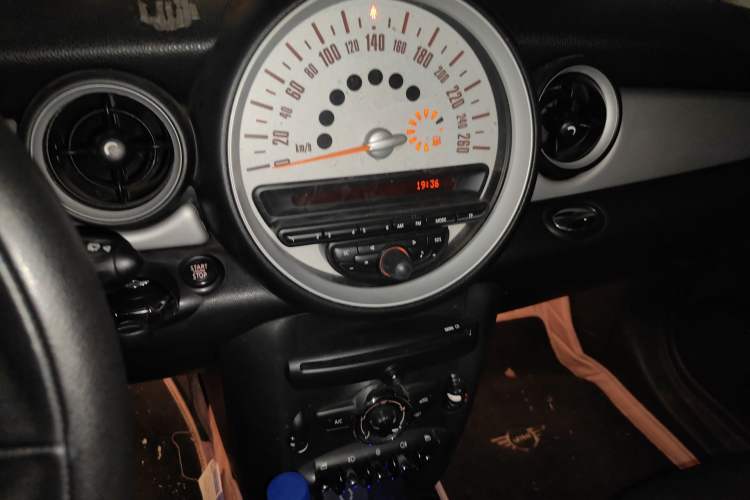 Used MINI Clubman 2011 1.6L ONE Audio And AC Panel