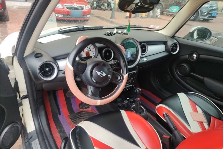 Used MINI Clubman 2011 1.6L ONE Center Console