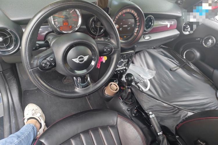 Used MINI Clubman 2011 1.6L COOPER Hampton Center Console