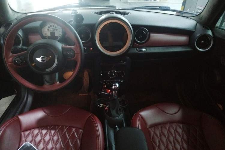 Used MINI Clubman 2011 1.6L COOPER Fun Center Console