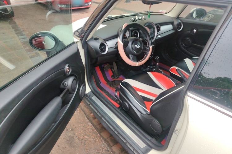Used MINI Clubman 2011 1.6L ONE Driver Seat