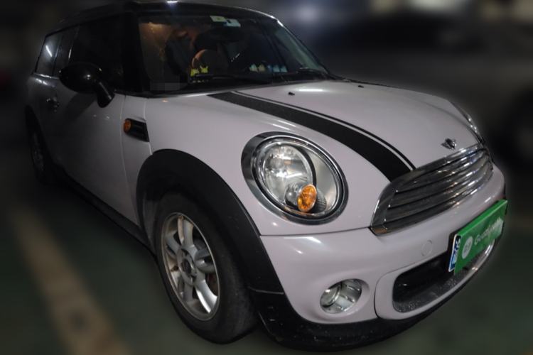 Used MINI Clubman 2011 1.6L ONE Front Right 45 Deg