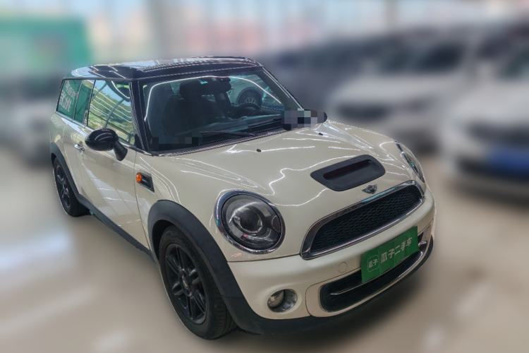Used MINI Clubman 2011 1.6L COOPER Fun Front Right 45 Deg