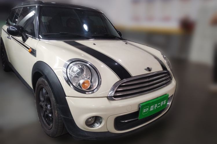 Used MINI Clubman 2011 1.6L COOPER Fun Front Right 45 Deg