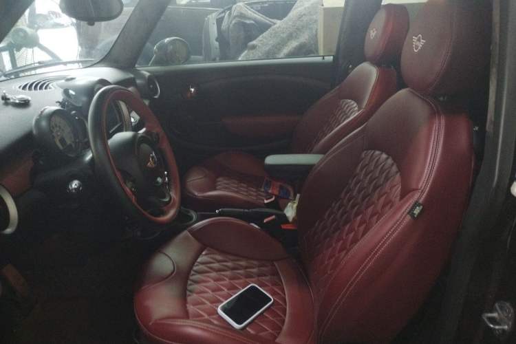 Used MINI Clubman 2011 1.6L COOPER Fun Left Front Seat