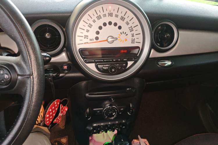 Used MINI Clubman 2011 1.6L COOPER Fun Audio And AC Panel