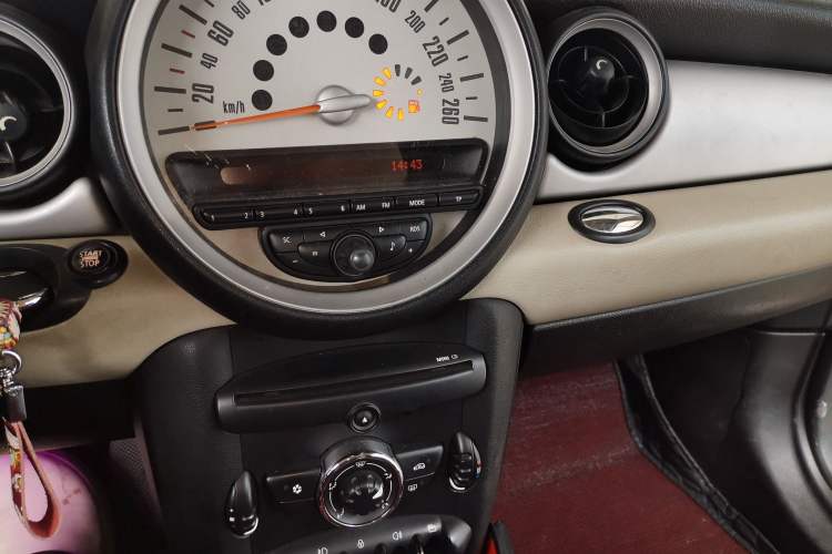 Used MINI Clubman 2011 1.6L ONE Audio And AC Panel
