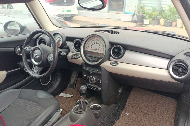 Used MINI Clubman 2011 1.6L COOPER Fun Center Console