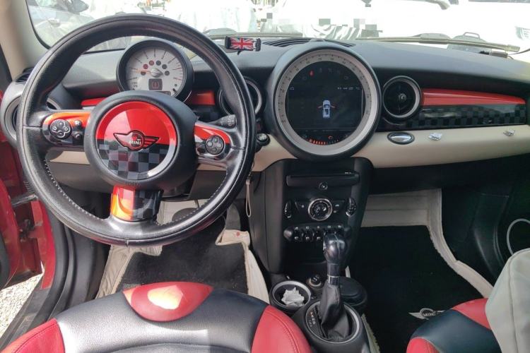 Used MINI Clubman 2011 1.6L COOPER Fun Center Console