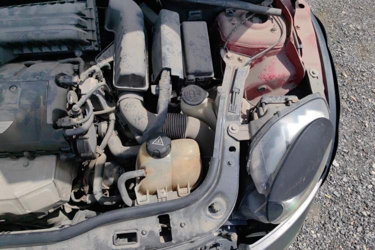 Used MINI Clubman 2011 1.6L COOPER Fun Engine Bay Left