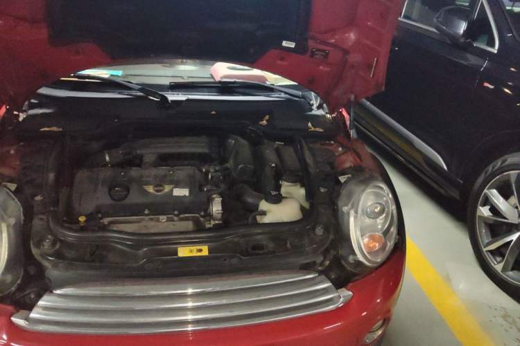 Used MINI Clubman 2011 1.6L COOPER Fun Engine Bay Left