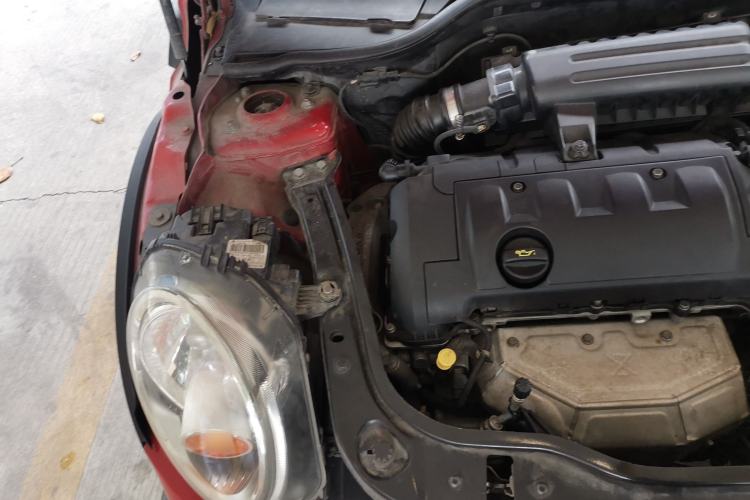 Used MINI Clubman 2011 1.6L ONE Engine Bay Right