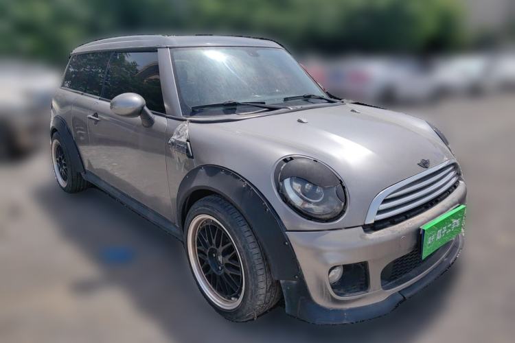 Used MINI Clubman 2011 1.6L COOPER Fun Front Right 45 Deg