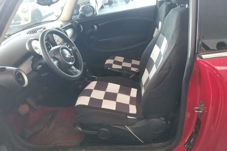 Used MINI Clubman 2011 1.6L ONE Left Front Seat