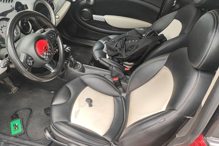Used MINI Clubman 2011 1.6L COOPER Fun Left Front Seat