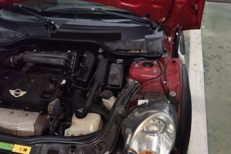 Used MINI Clubman 2011 1.6L COOPER Excitement Engine Bay Left