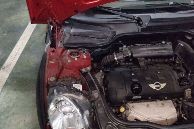 Used MINI Clubman 2011 1.6L COOPER Excitement Engine Bay Right