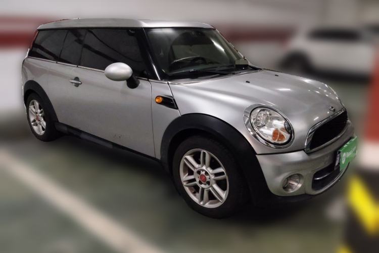 Used MINI Clubman 2011 1.6L COOPER Excitement Front Right 45 Deg