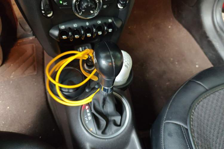 Used MINI Clubman 2011 1.6L COOPER Fun Gear Lever