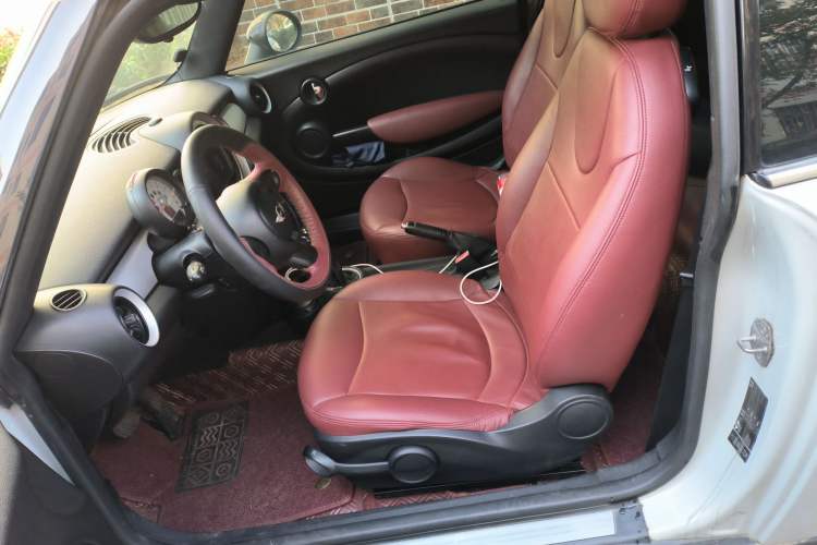 Used MINI Clubman 2011 1.6L ONE Left Front Seat