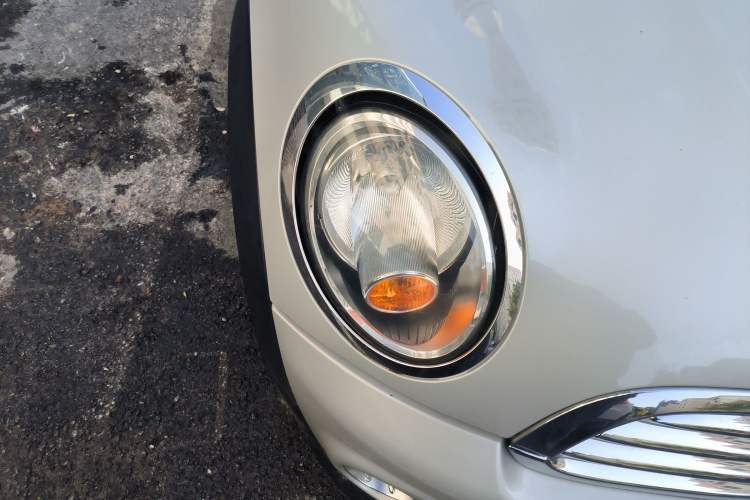 Used MINI Clubman 2011 1.6L ONE Right Front Headlight