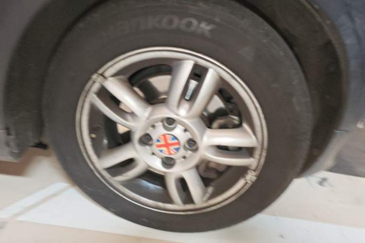 Used MINI Clubman 2011 1.6L ONE Right Front Wheel Hub