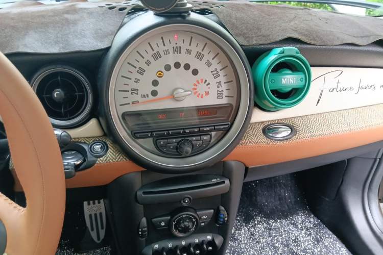 Used MINI Clubman 2011 1.6L COOPER Fun Audio And AC Panel