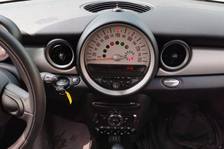 Used MINI Clubman 2011 1.6L ONE Audio And AC Panel