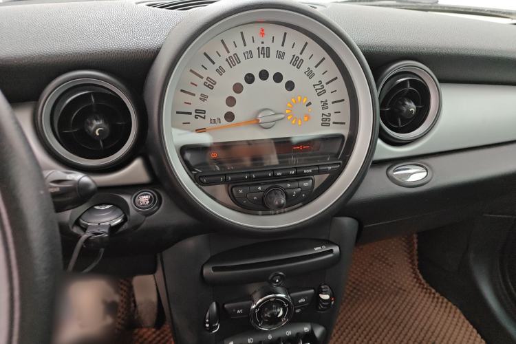 Used MINI Clubman 2011 1.6L COOPER Fun Audio And AC Panel