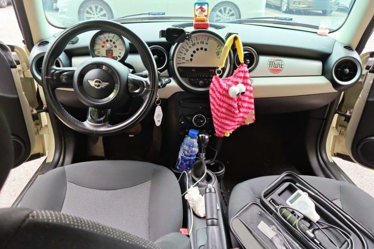 Used MINI Clubman 2011 1.6L ONE Center Console