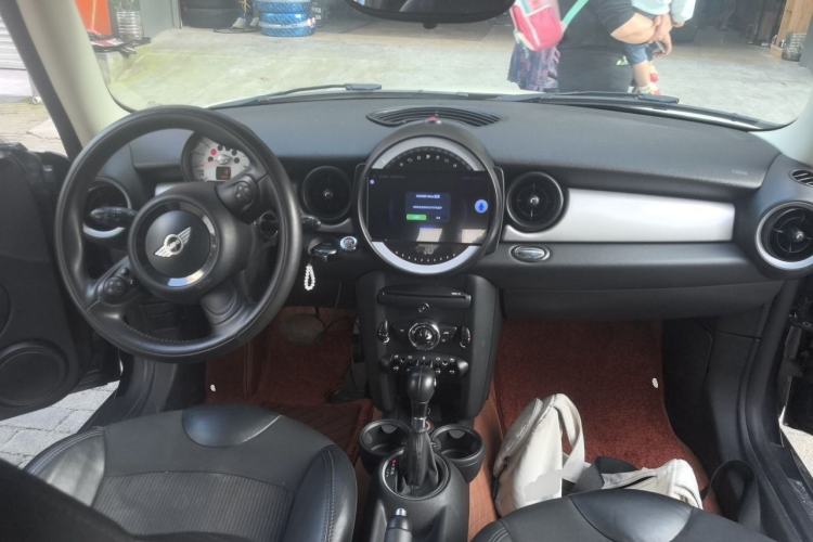 Used MINI Clubman 2011 1.6L COOPER Fun Center Console