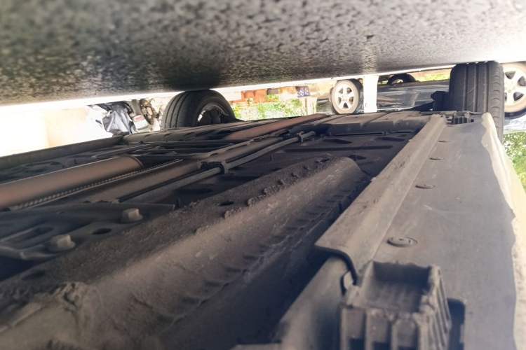 Used MINI Clubman 2011 1.6L COOPER Fun Chassis Front Right