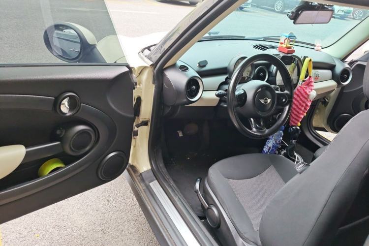 Used MINI Clubman 2011 1.6L ONE Driver Seat