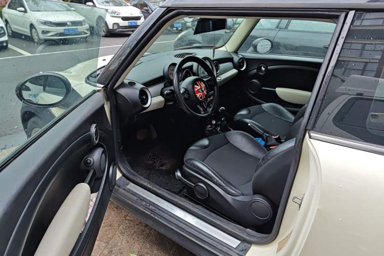 Used MINI Clubman 2011 1.6L COOPER Fun Driver Seat