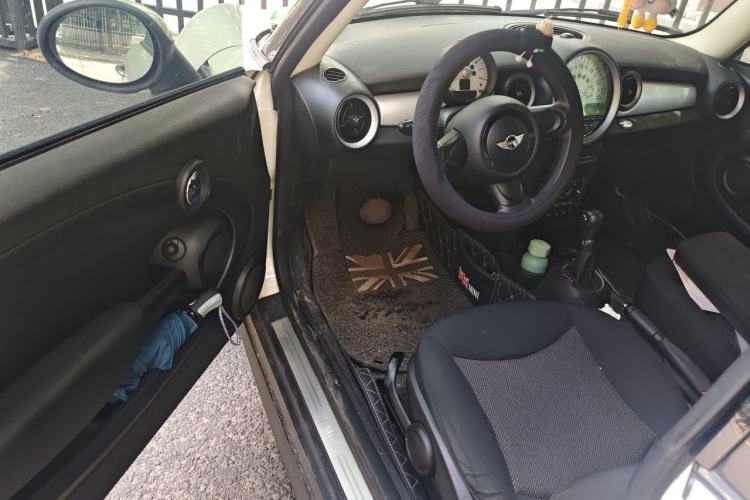 Used MINI Clubman 2011 1.6L ONE Driver Seat