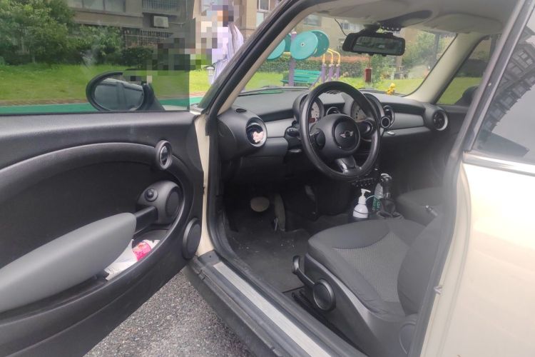 Used MINI Clubman 2011 1.6L ONE Driver Seat
