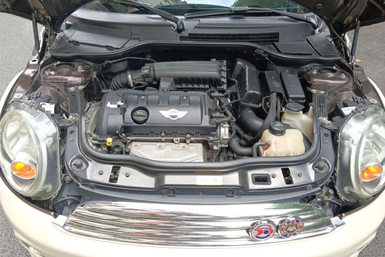 Used MINI Clubman 2011 1.6L COOPER Fun Engine Bay