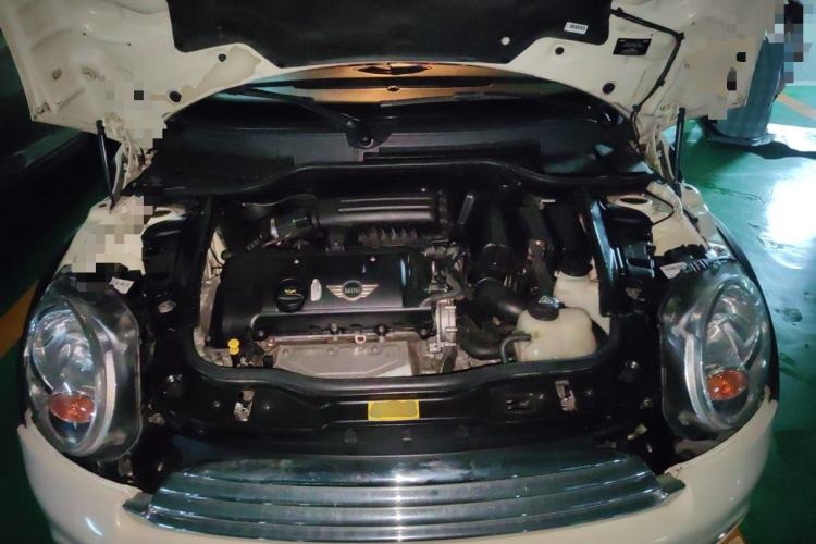Used MINI Clubman 2011 1.6L COOPER Fun Engine Bay